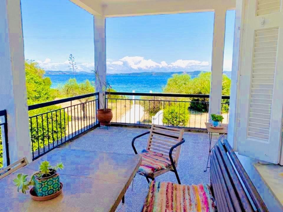 Villa Casa Santa Agua à Amoliani Extérieur photo